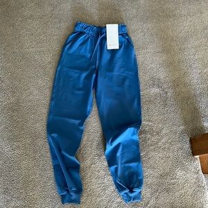 New with tags Lululemon stretch, high-rise jogger, size 2